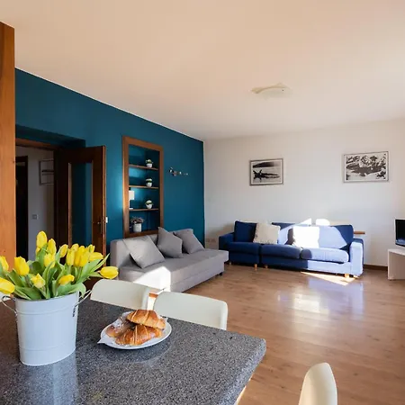 Family By Rent Apartament Mezzegra